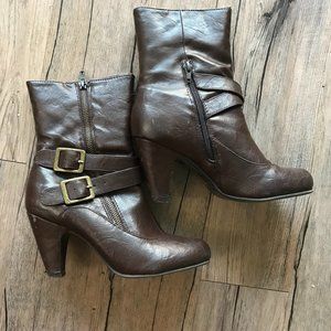 Bass Kandi Brown Boots